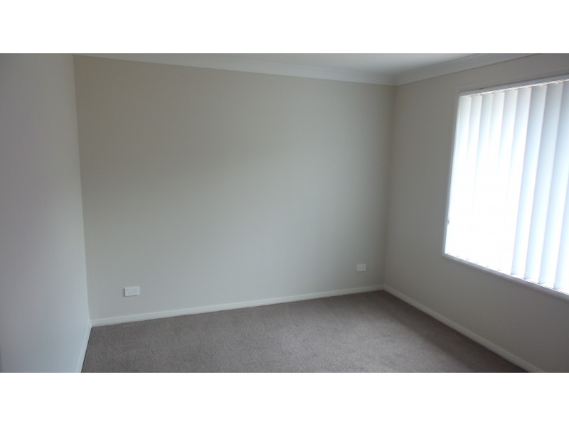 4/5 Elian Crescent, South Nowra NSW 2541