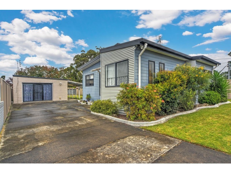 16 South Street, Greenwell Point NSW 2540