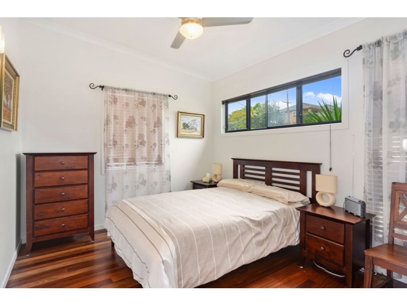 16 South Street, Greenwell Point NSW 2540