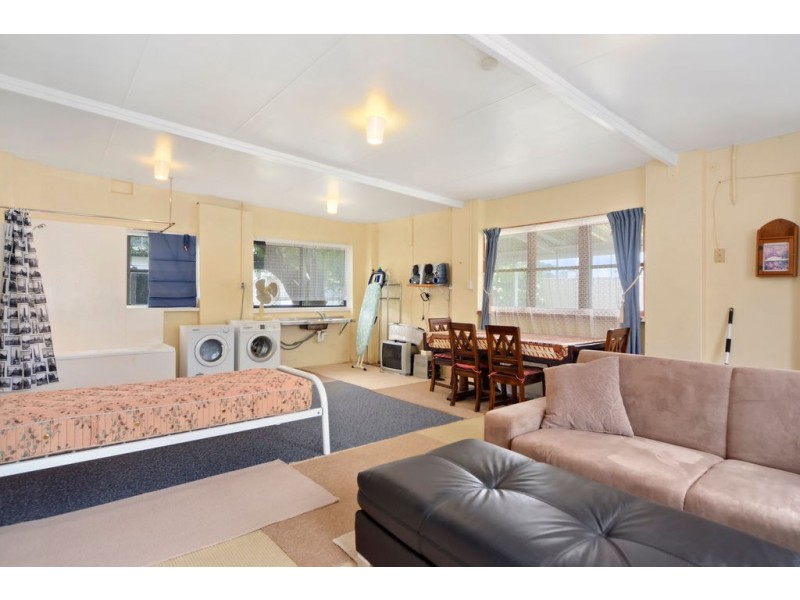 16 South Street, Greenwell Point NSW 2540