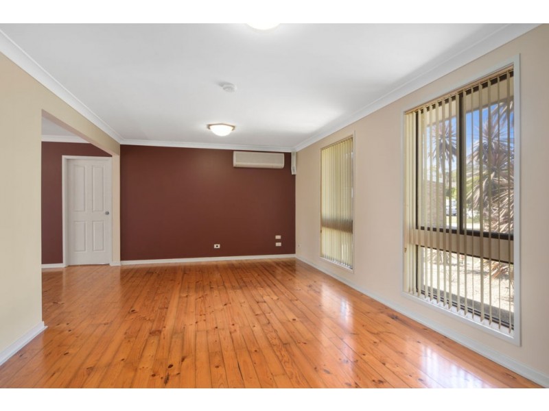 3 Fuchsia Crescent, Bomaderry NSW 2541