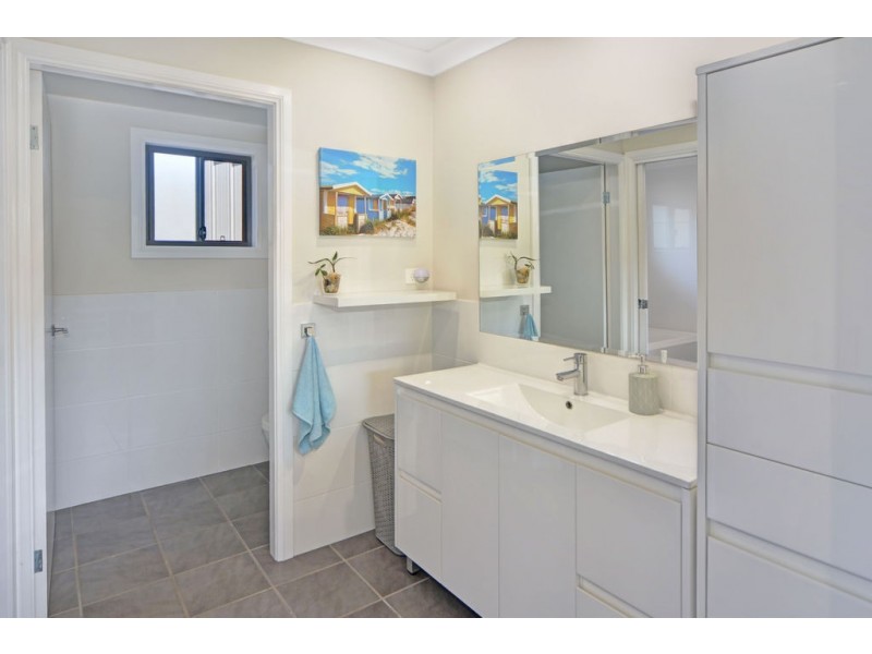 9 Racemosa Avenue, West Nowra NSW 2541