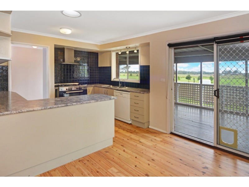11 Tarraba Crescent, Nowra NSW 2541