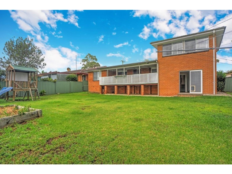 11 Tarraba Crescent, Nowra NSW 2541