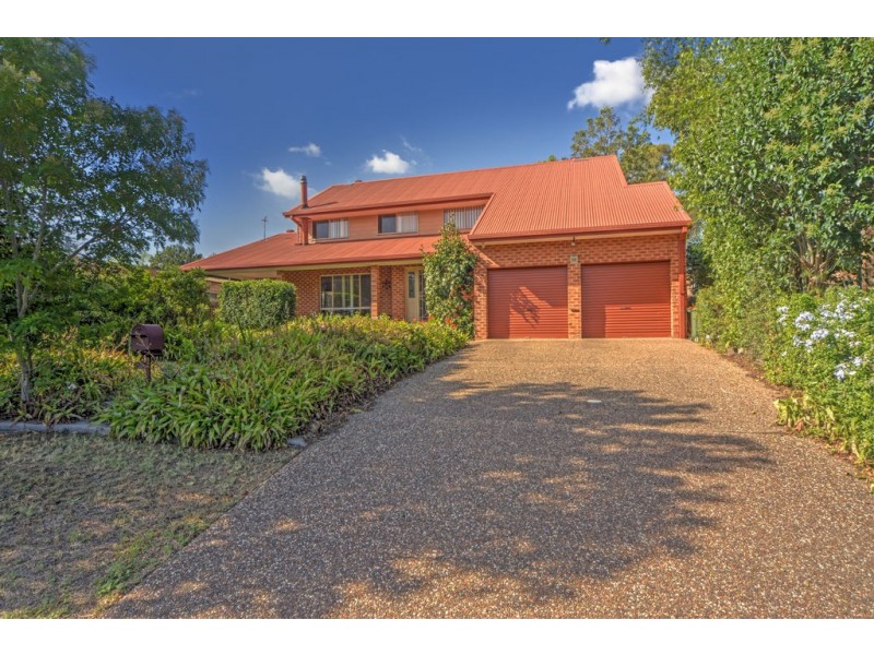 110 Jasmine Drive, Bomaderry NSW 2541