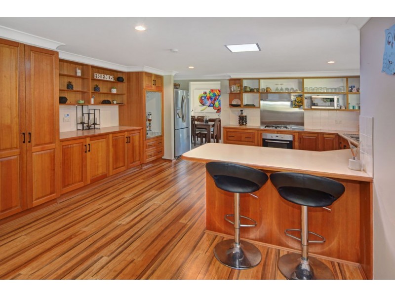 110 Jasmine Drive, Bomaderry NSW 2541