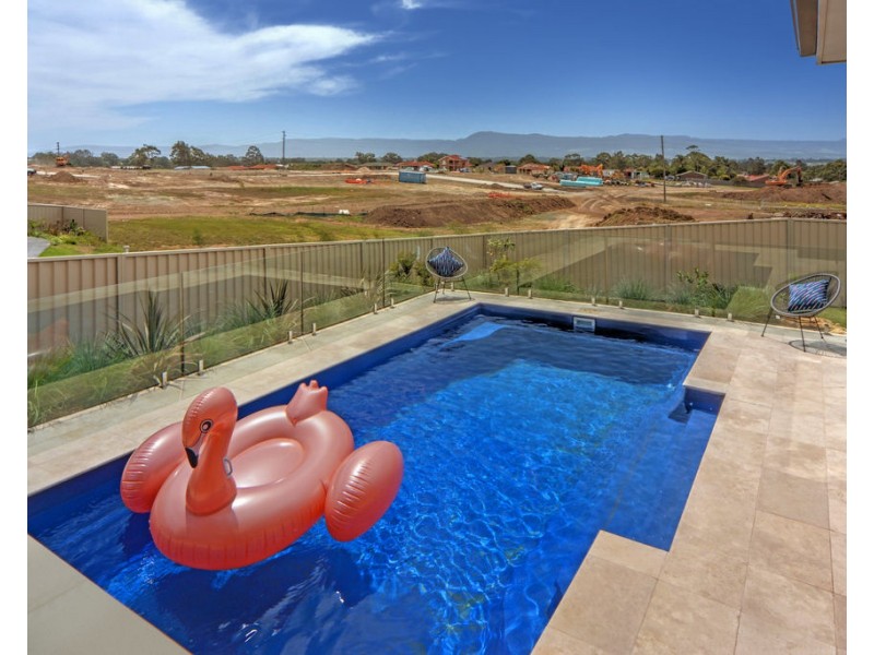 39 Jindalee Crescent, Nowra NSW 2541