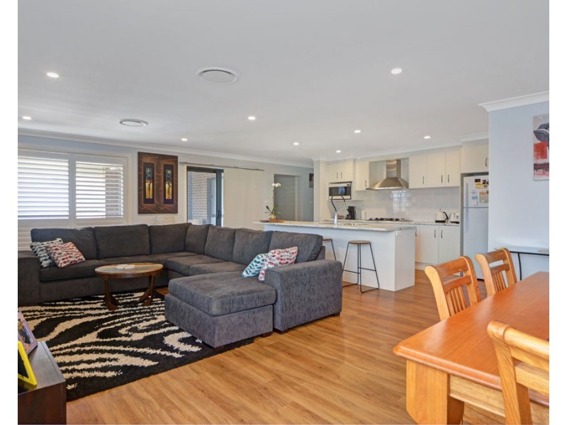 39 Jindalee Crescent, Nowra NSW 2541