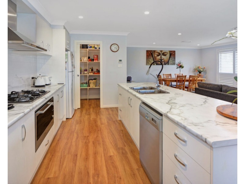 39 Jindalee Crescent, Nowra NSW 2541