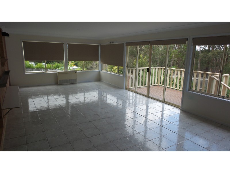 11 Paruna Place, North Nowra NSW 2541