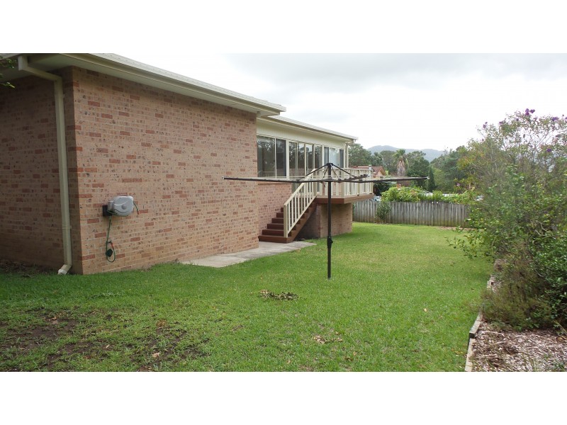11 Paruna Place, North Nowra NSW 2541