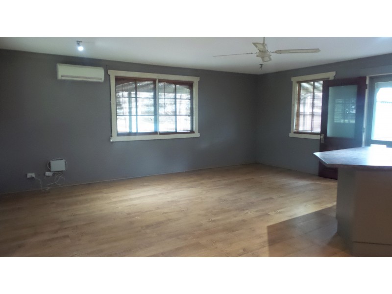 113 Cambewarra Road, Bomaderry NSW 2541