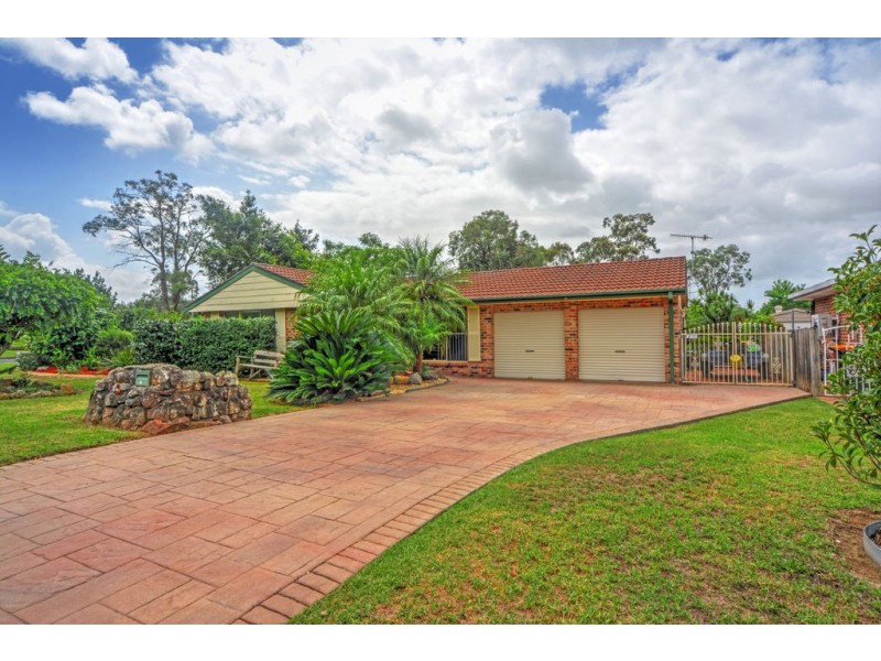 10 Romar Close, Bomaderry NSW 2541