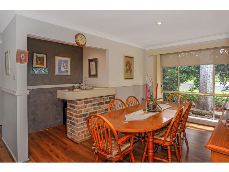 10 Romar Close, Bomaderry NSW 2541