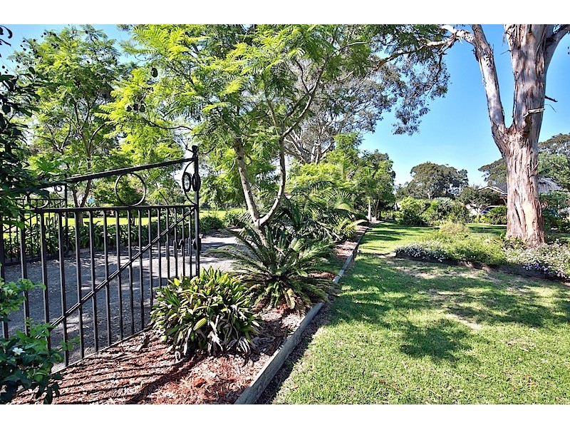 300 Greenwell Point Road, Worrigee NSW 2540
