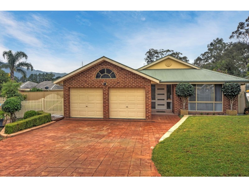 2 Treviso Place, North Nowra NSW 2541