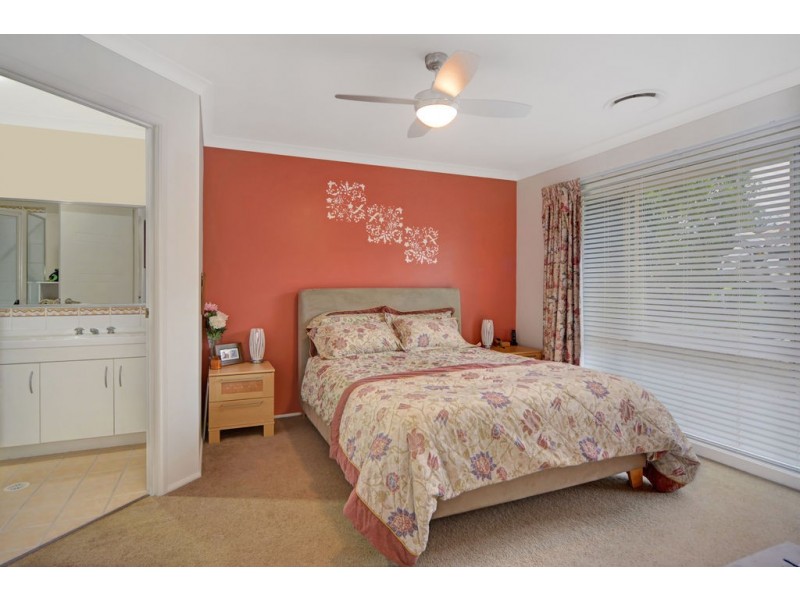 2 Treviso Place, North Nowra NSW 2541