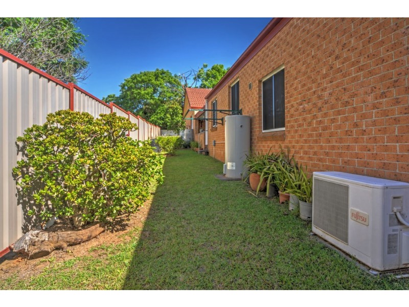 5/4 Carisbrooke Close, Bomaderry NSW 2541