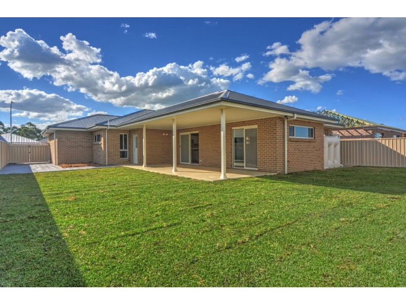 19 Brassia Rise, South Nowra NSW 2541