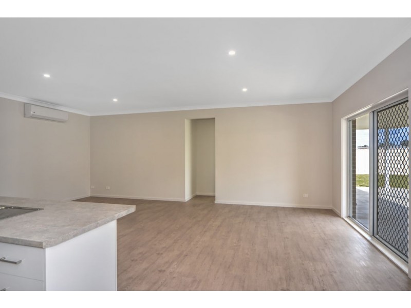 19 Brassia Rise, South Nowra NSW 2541