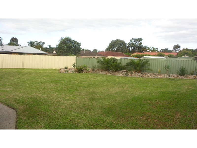 8 Elderberry Avenue, Worrigee NSW 2540