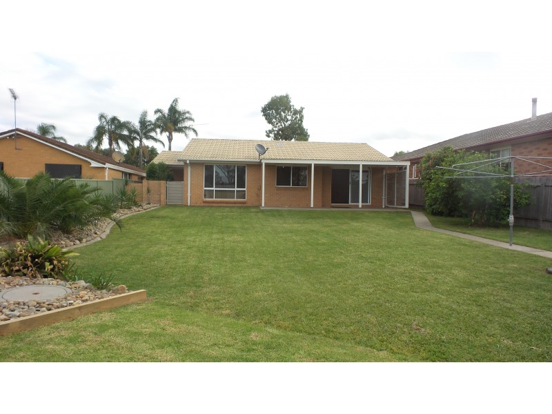 8 Elderberry Avenue, Worrigee NSW 2540