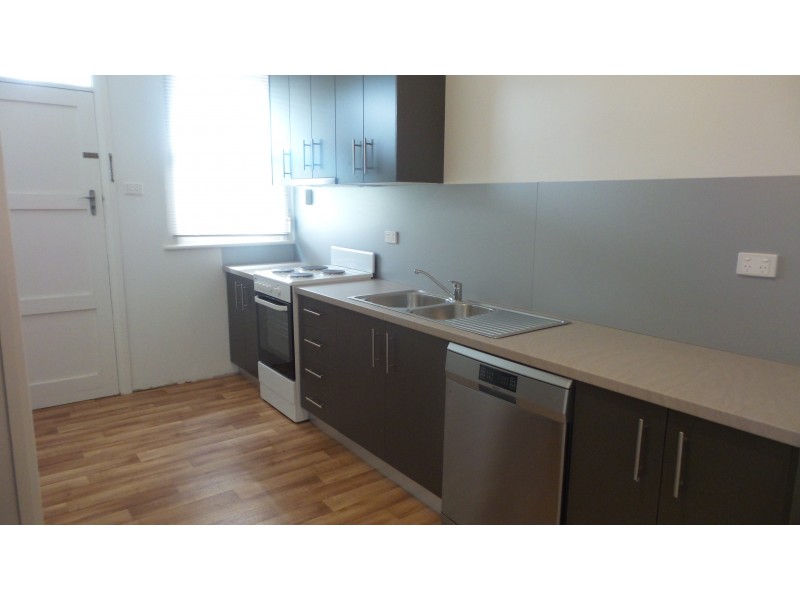 10 Dalwah Street, Bomaderry NSW 2541