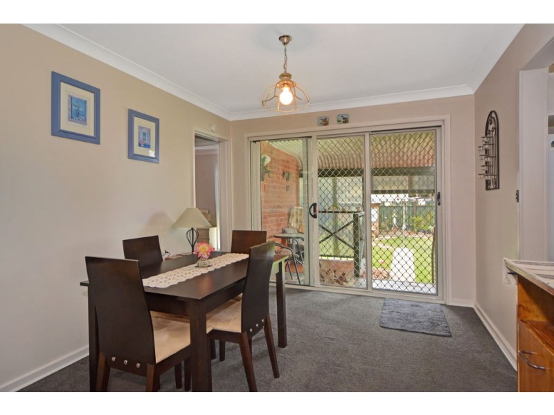 6 Neale Place, Bomaderry NSW 2541