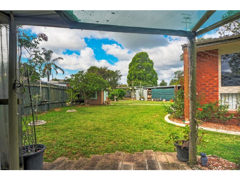 6 Neale Place, Bomaderry NSW 2541