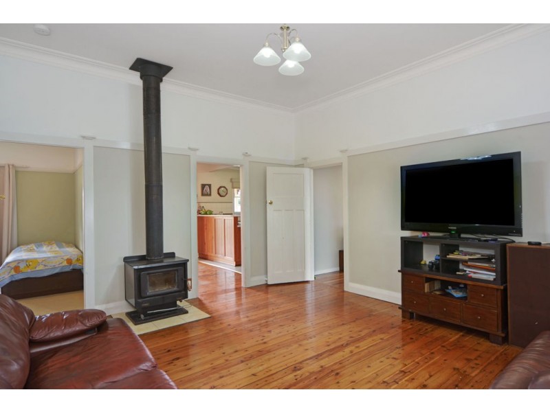 30 Douglas Street, Nowra NSW 2541