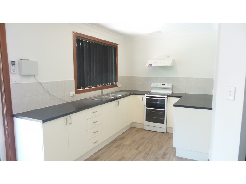 34 Peak Avenue, North Nowra NSW 2541