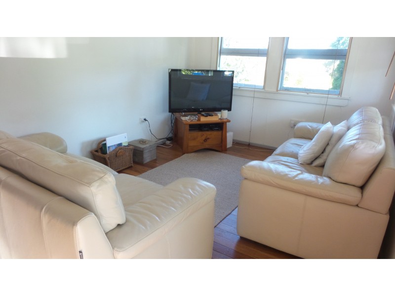 12 Karowa Street, Bomaderry NSW 2541