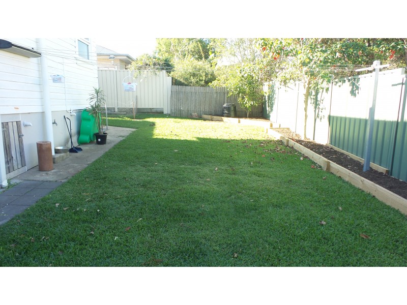12 Karowa Street, Bomaderry NSW 2541