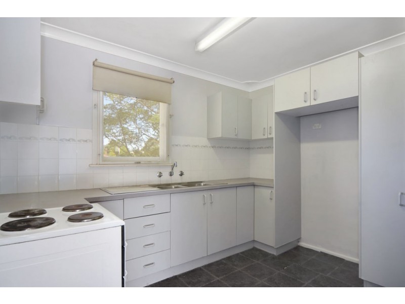 7 Alfred Street, Bomaderry NSW 2541