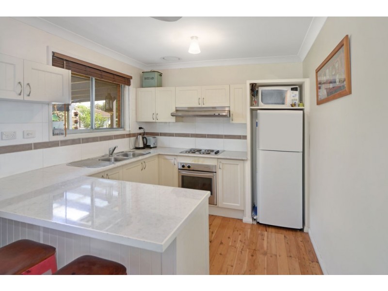 23 McDonald Avenue, Nowra NSW 2541
