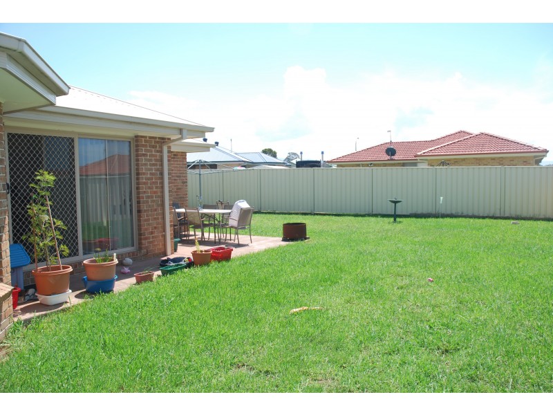 18 Jewel Street, Worrigee NSW 2540