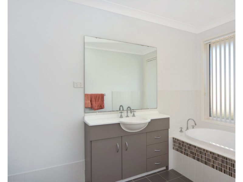 80 Sophia Road, Worrigee NSW 2540