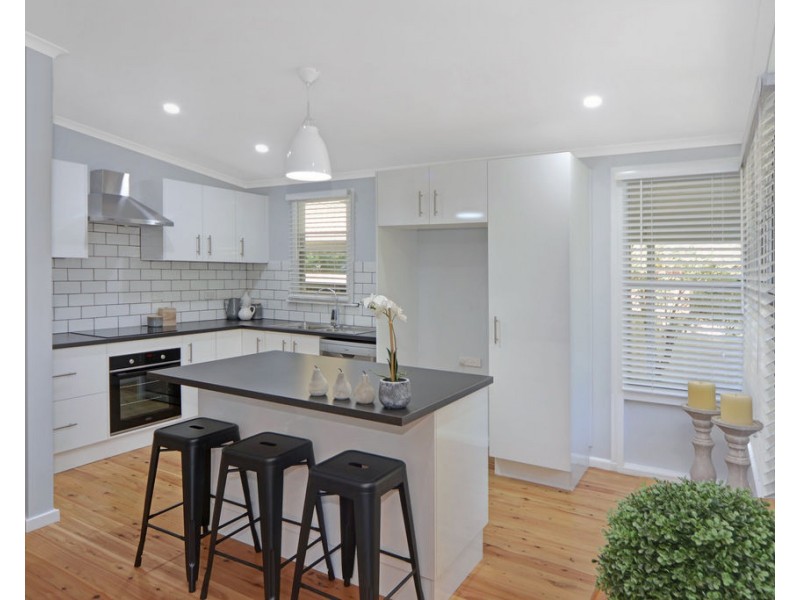 6 Elyard Drive, Nowra NSW 2541