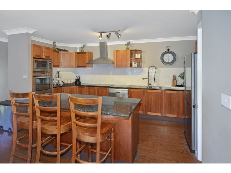 20 Monterey Drive, Nowra Hill NSW 2540