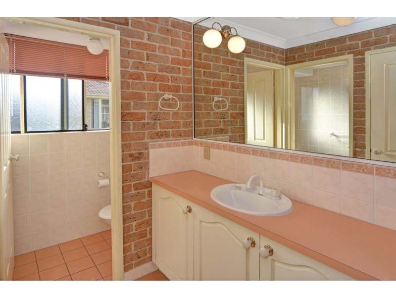 13 Robinia Way, Worrigee NSW 2540