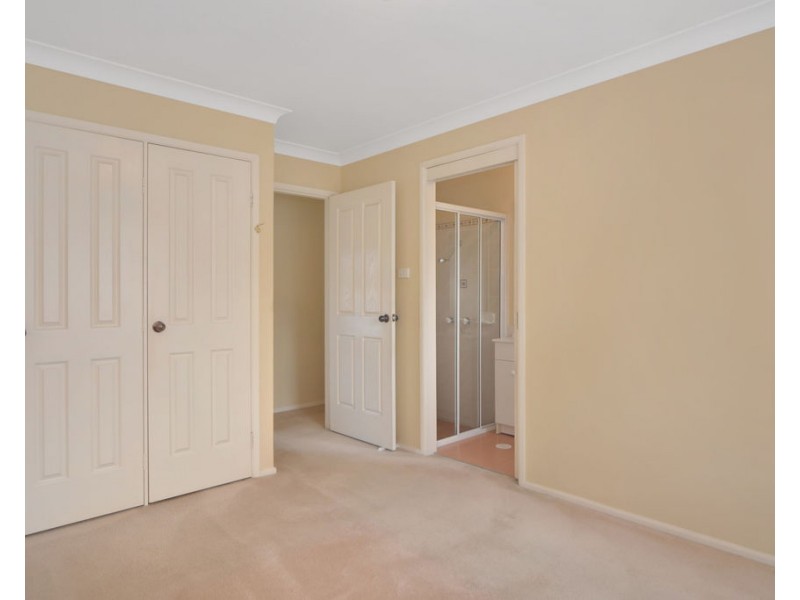16 Hermes Crescent, Worrigee NSW 2540