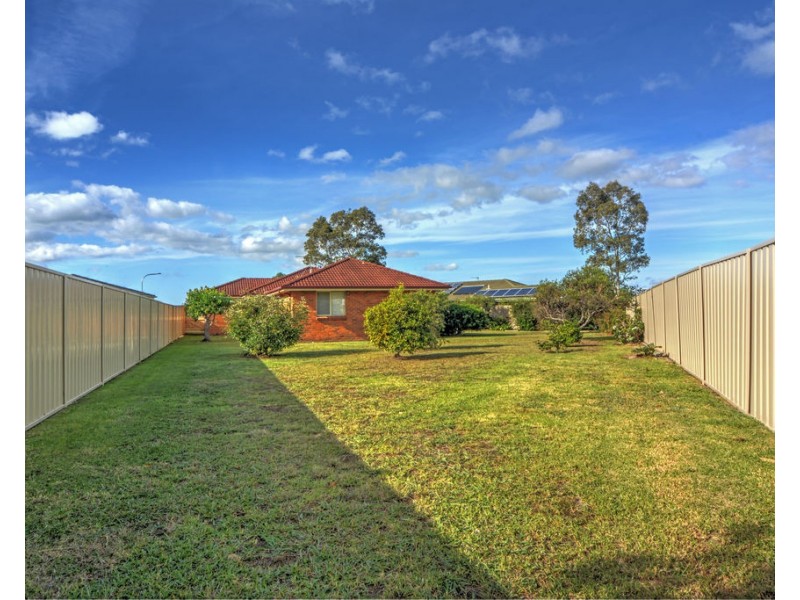 16 Hermes Crescent, Worrigee NSW 2540
