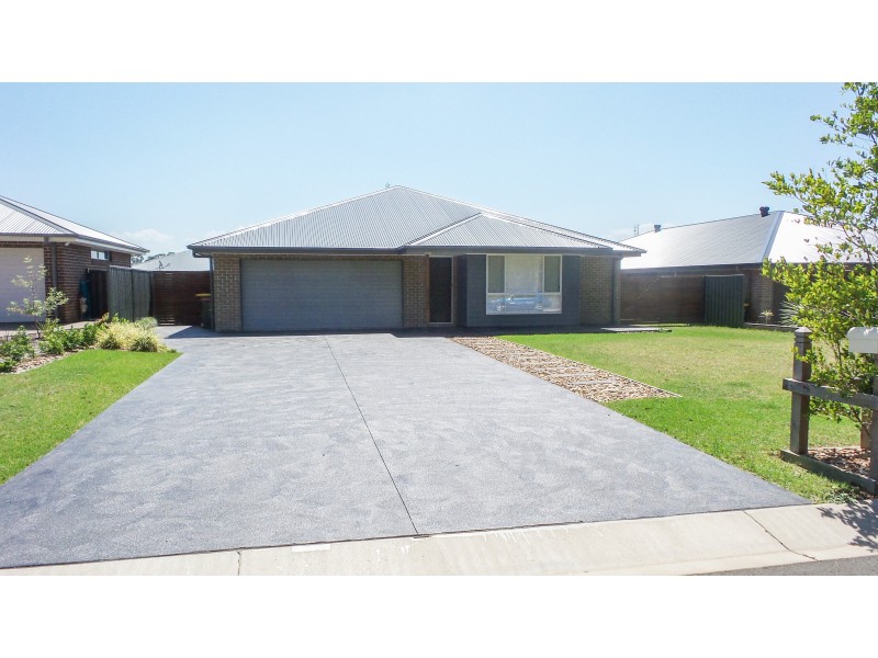 45 Osprey Road, South Nowra NSW 2541