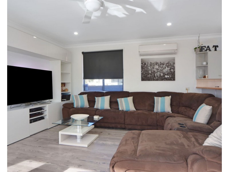 12 Shirley Street, Bomaderry NSW 2541