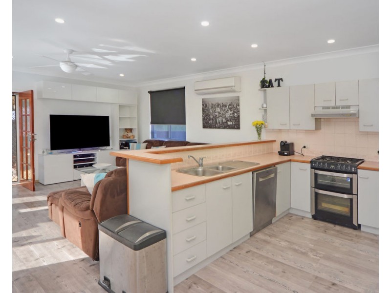 12 Shirley Street, Bomaderry NSW 2541