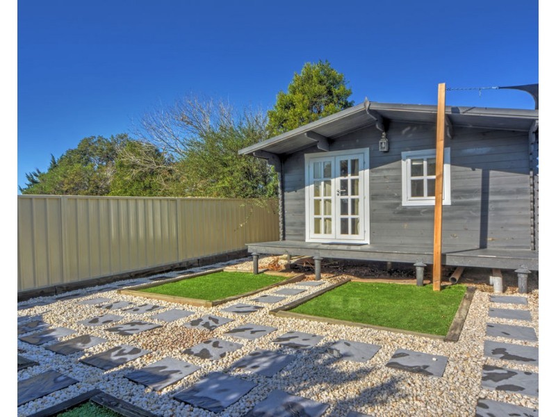 12 Shirley Street, Bomaderry NSW 2541