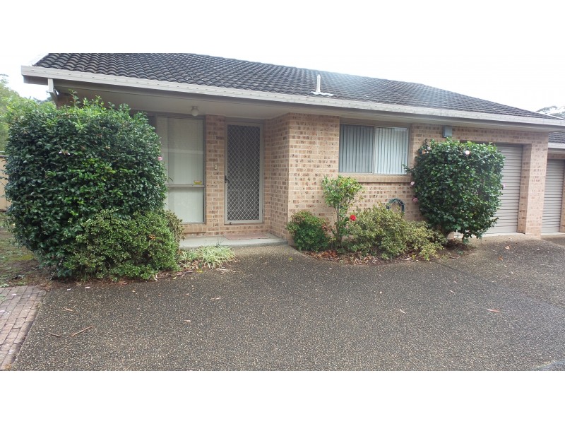 3/6 Carisbrooke Close, Bomaderry NSW 2541