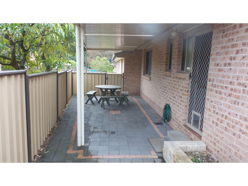 3/6 Carisbrooke Close, Bomaderry NSW 2541