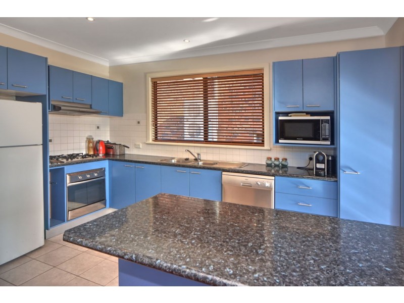 33 Walsh Crescent, North Nowra NSW 2541