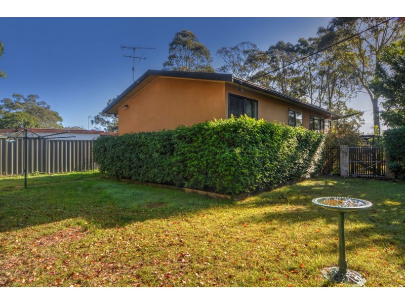 33 Walsh Crescent, North Nowra NSW 2541